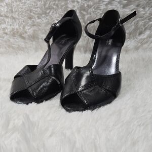 Chic Mossimo black women's heels size 8.5